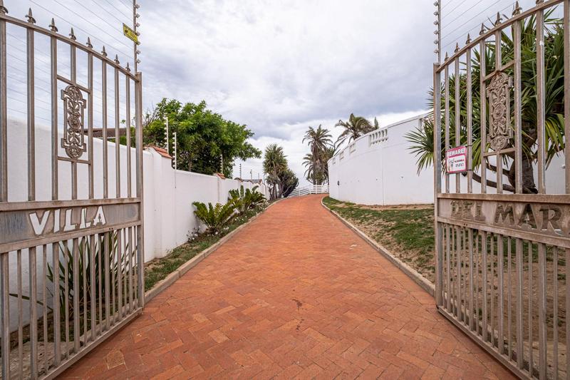 4 Bedroom Property for Sale in Bluewater Bay Eastern Cape